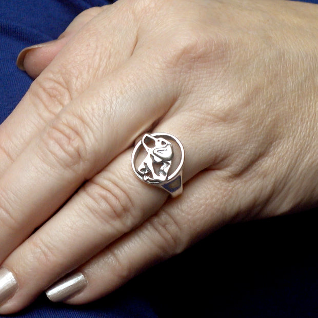 Labrador Retriever Ring Head Design in Sterling Silver on Model.